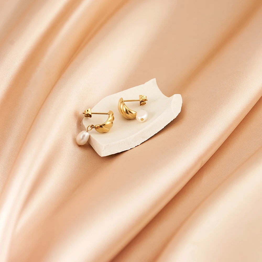 

ENFASHION Aretes De Mujer Twist Hanging Pearl Drop Earrings For Women 18K Gold Plated In Earings Fashion Cute Luck Jewelry E1535