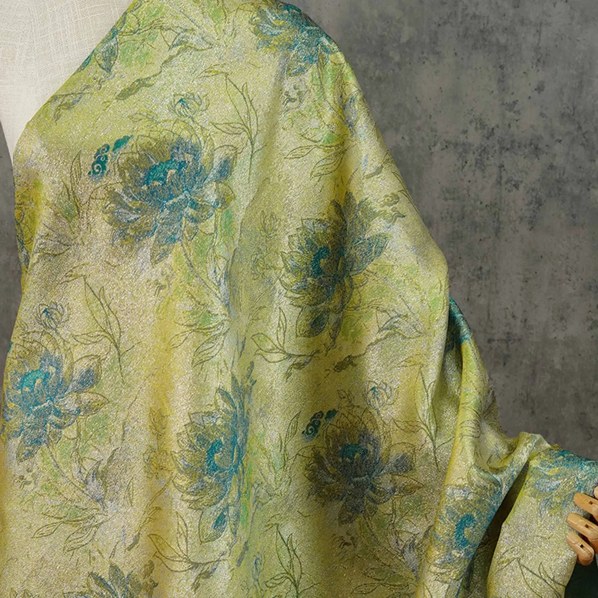 

Elegant Metallic Silk Jacquard Fabric Chinese Style Cheongsam Dress Jacket Luggage Bag Diy Sewing Fabric