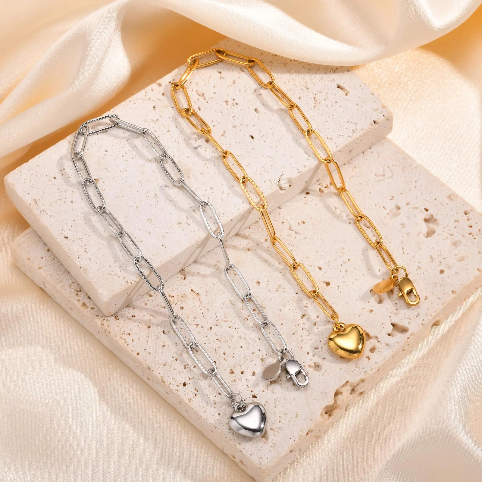 Classic Chain Stain… - image