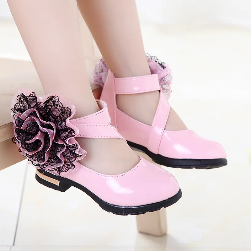 Girl Flower Kids Patent Leather Princess Shoes Soft Bottom Children Shoes Student Performance Shoes Wedding Party Single Sneaker