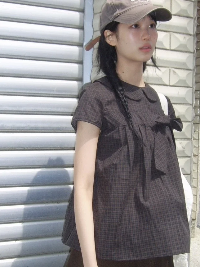 

Летняя винтажная женская рубашка в клетку с воротником «Питер Пэн», коротким рукавом-фонариком, свободного кроя, в корейском стиле, с пэчворком и клетчатым узором