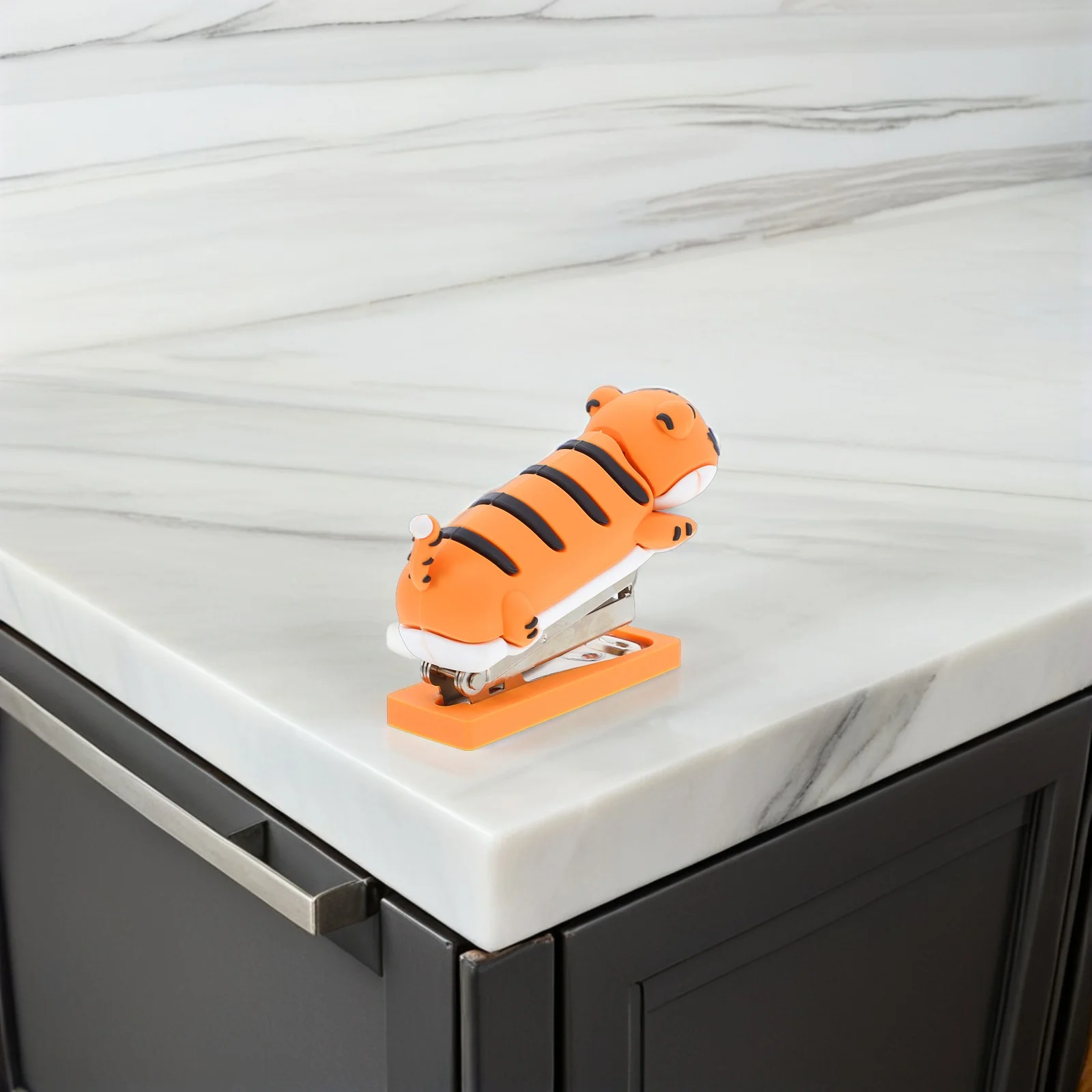 Mini Tiger Stapler Portable Cute Cartoon Small Office Handheld Book Stapling Tool Animal Desk Stapler for Students