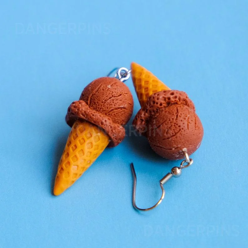 Pendientes de conos de helado de vainilla y Chocolate