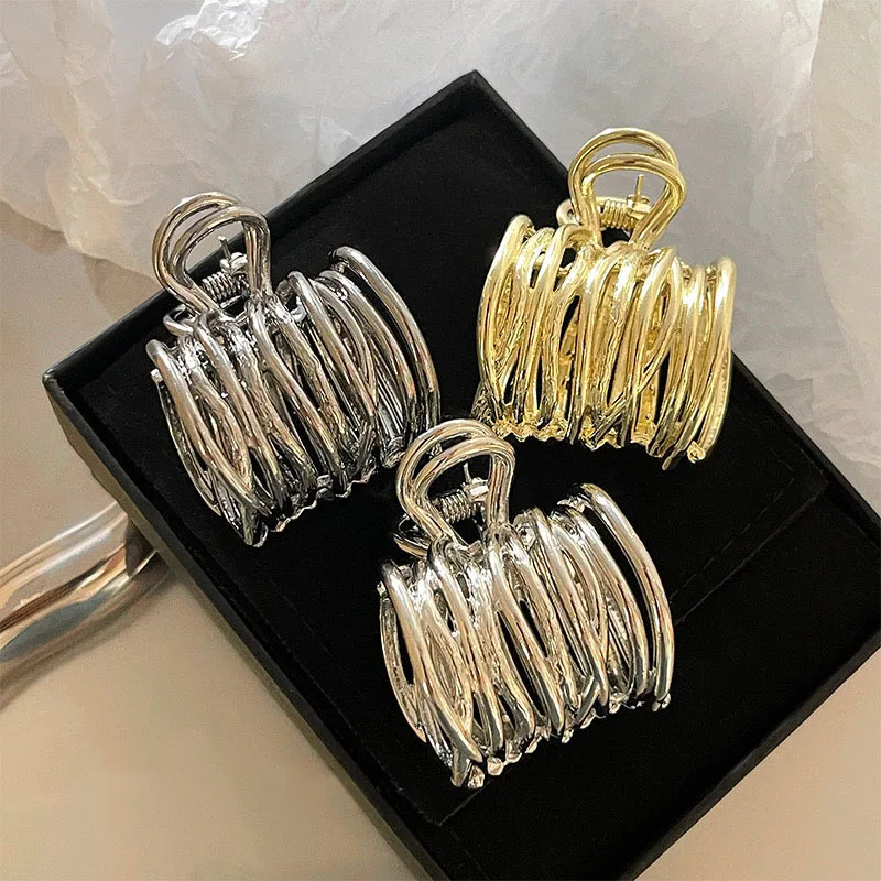 

New Irregular Lines Cloud Grab Clips High-end Metal Hairpins Women's Back of The Head Temperament Shark Clips Headgear.