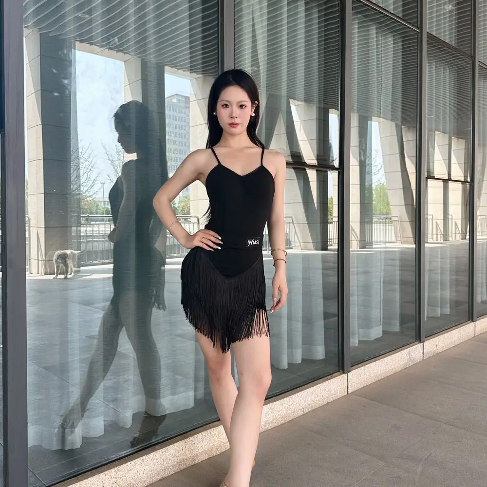 Costume de danse standard national latin personnalisé pour femmes adultes, costume d'entraînement, sexy, bretelles, ensemble de costumes de performance, robe à franges