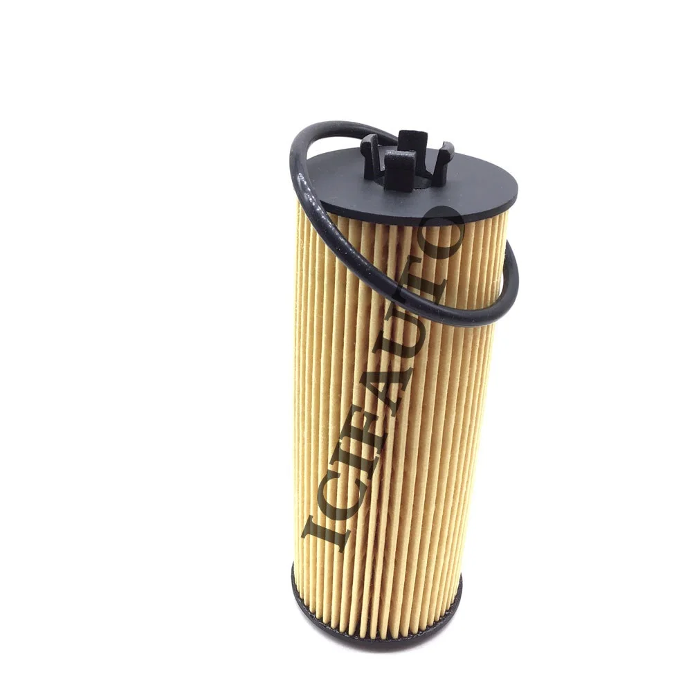 Engine Oil Filter For Chrysler 200 300 Town Country Dodge Jeep Grand Cherokee Wrangler Ram 1500 VW Routan 3.6L 68079744AD