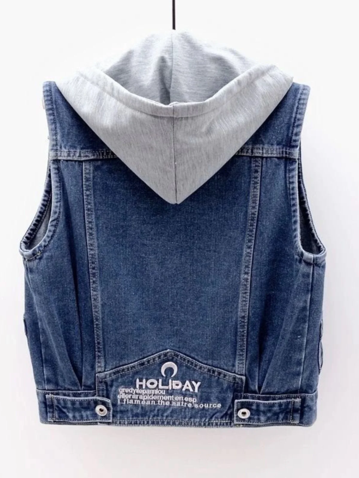 เสื้อกั๊กยีนส์มีฮู้ดสำหรับผู้หญิง ไซส์ใหญ่ สไตล์ลำลอง สีพื้น ดีไซน์เรียบง่าย กระดุมเดี่ยว