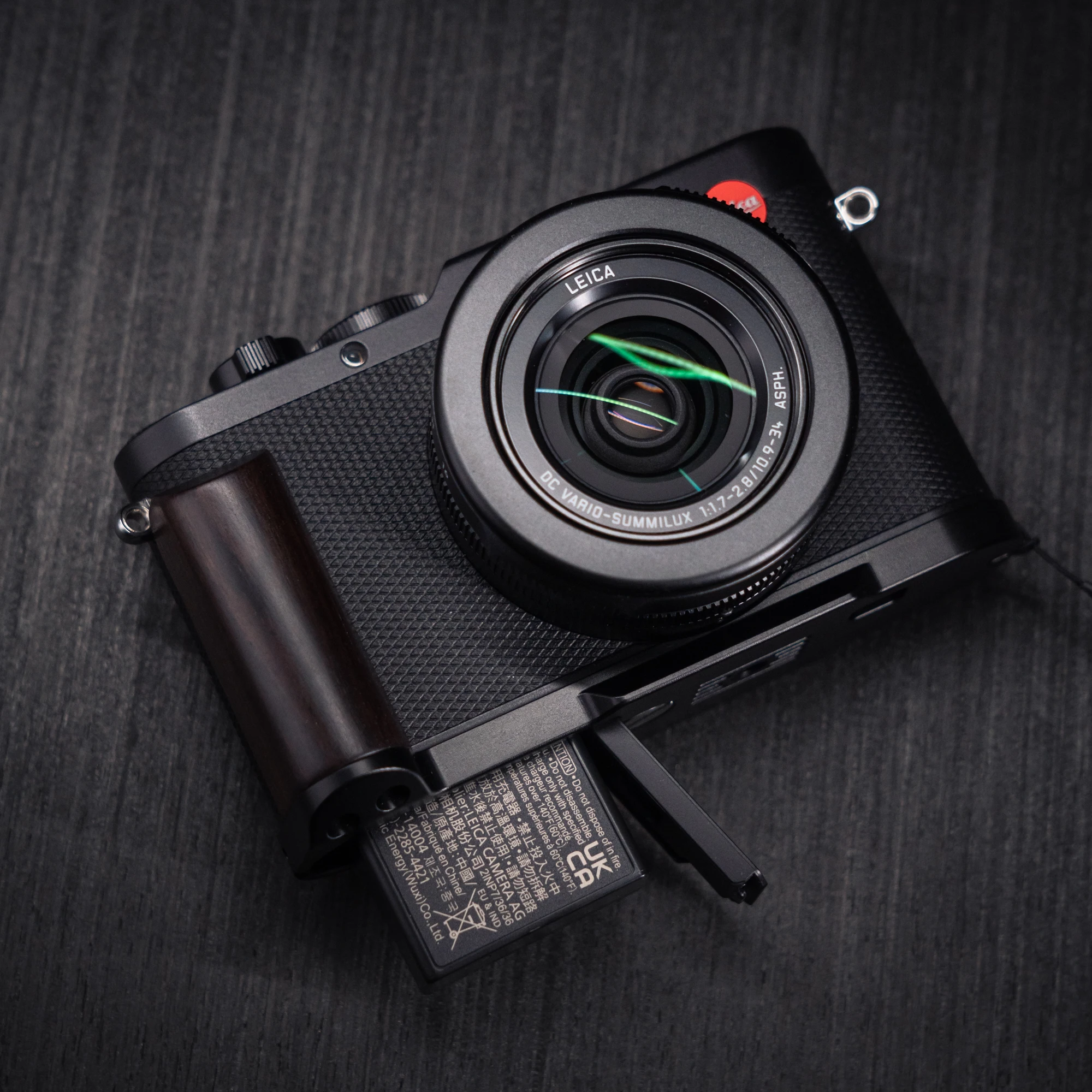 YUWOOD DLUX8 L-förmige Montageplatte mit Holzgriff für Leica D-lux8, integrierte Arca-Swiss-Schnellwechselplatte für Arca-Typ-Stativ – Detail 4
