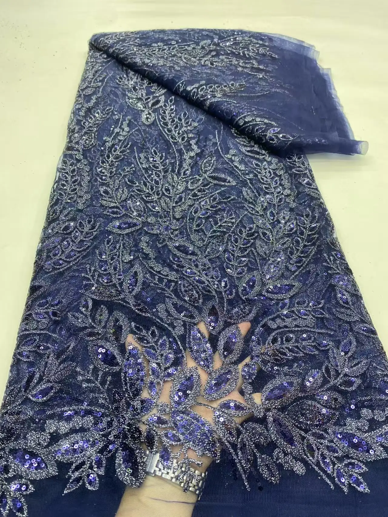 

Burgundy Sequin Embroidered Tulle Fabric Sequined Mesh Fabric for Sewing Evening Gowns Prom Dresses