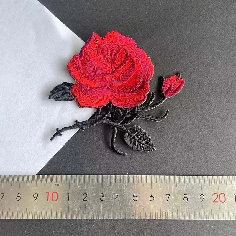 1PCS,5PCS Fabric Flowers Iron on Stickers Blooming Roses Branch Embroidery Applique Patches Thermocollant for Clothing Cheongsam