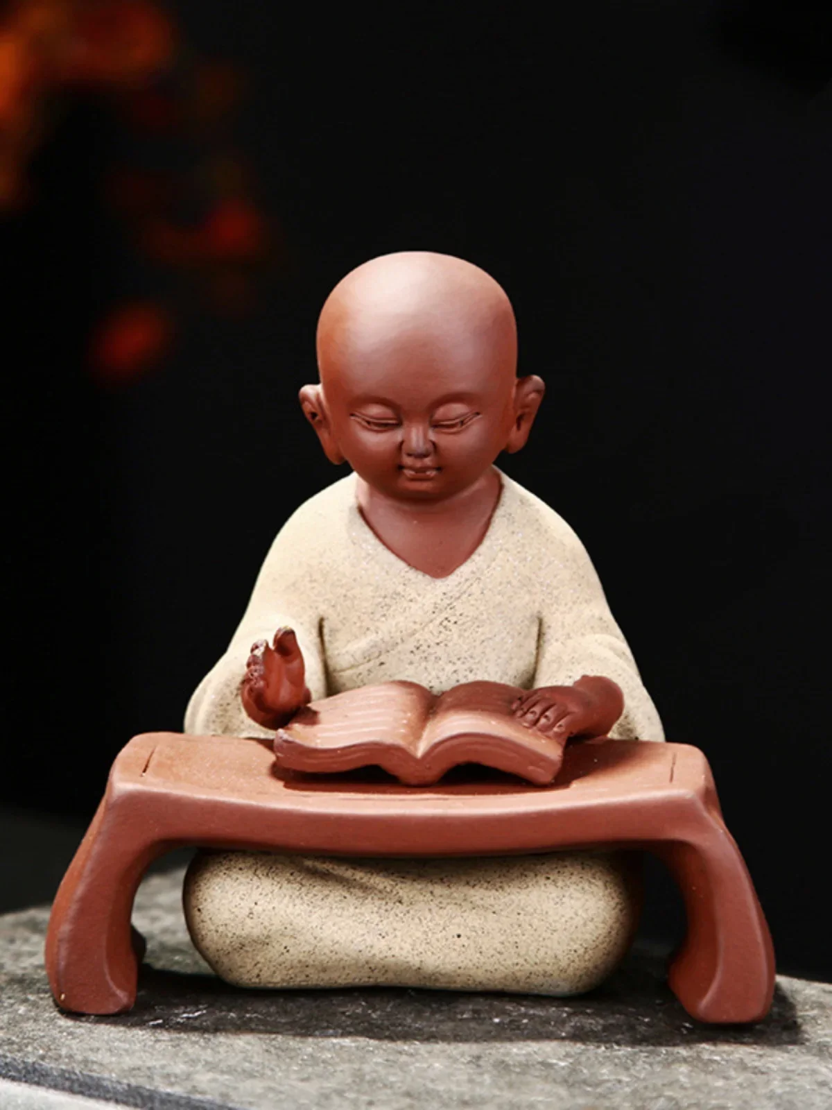 

Purple sand tea pet small monk ornament home Zen reading lang small novice indoor tea play tea table ceramic small ornament