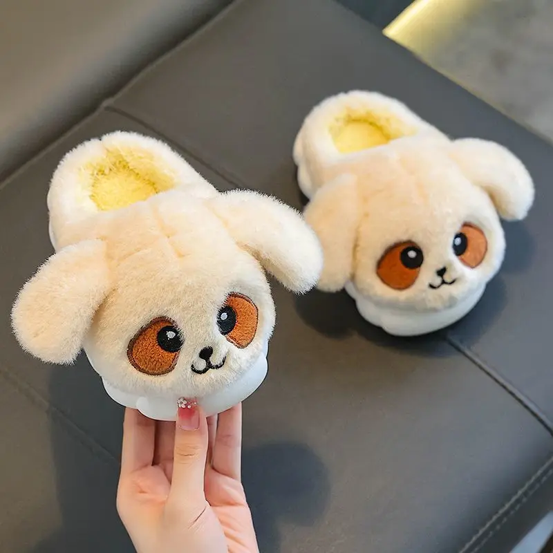 

Новые зимние теплые нескользящие милые пушистые тапочки для детей, модная непромокаемая домашняя пушистая хлопковая обувь для мальчиков и девочек