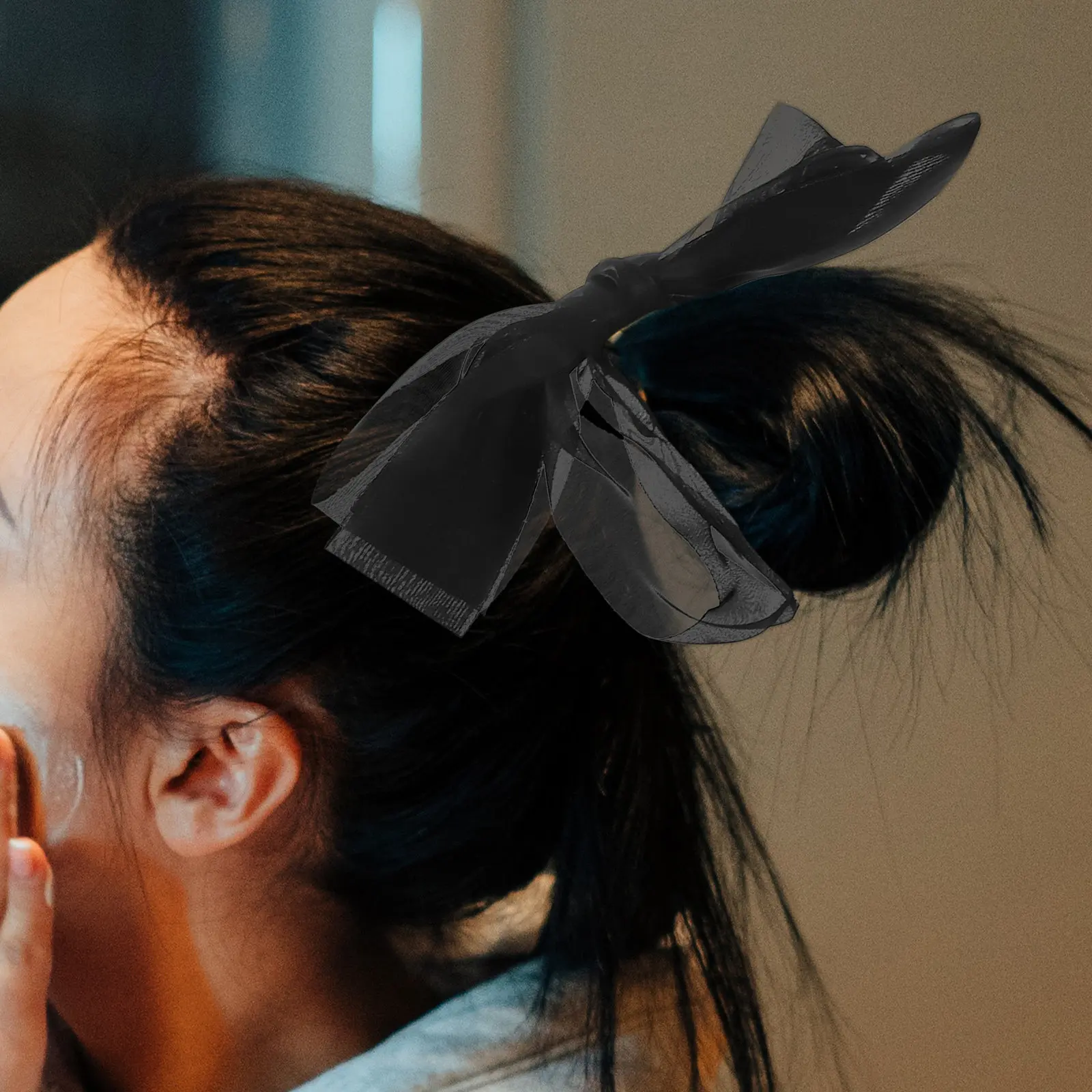 

4Pcs Large Banana Clips for Women Hair Bows Elegant Bow Decor Clips Sturdy Plastic Soft Fabric Ideal for Thick Curly Hair All