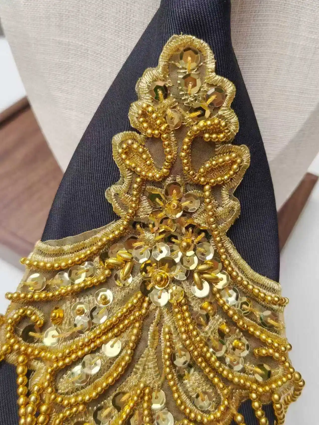 New Chinese-Style Floral and Bird 3D Flower Tie-Free Tie, Sequined Bird Embroidery Pearl Lazy Tie, Retro Gentle Jk Shirt Collar Accessory, Traditional Chinese Style Banquet Outfit Accessory