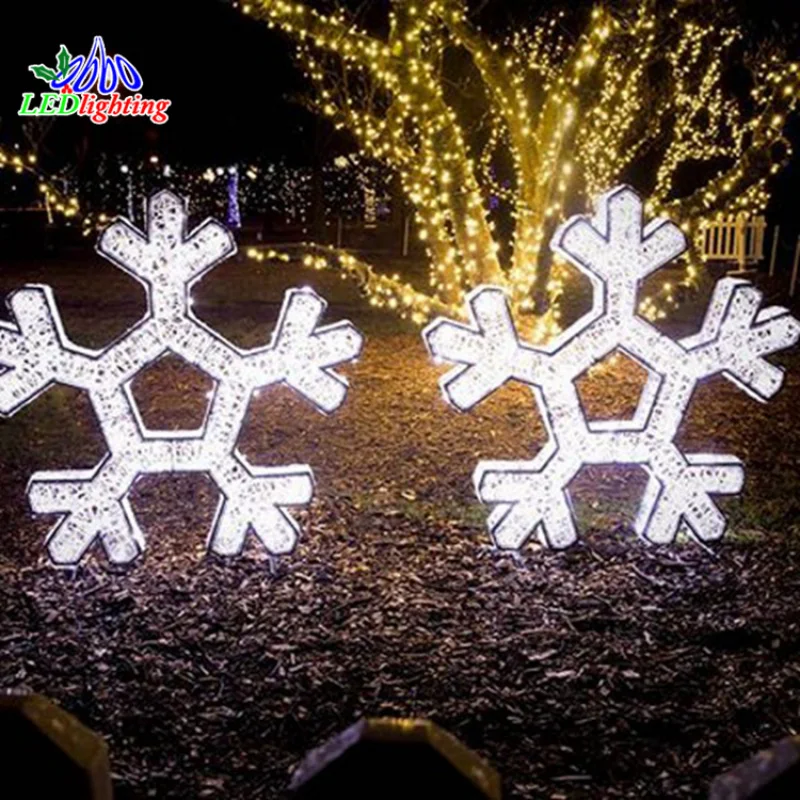 

Custom. wheelesale 3d sculpture street snowflakes led motif light