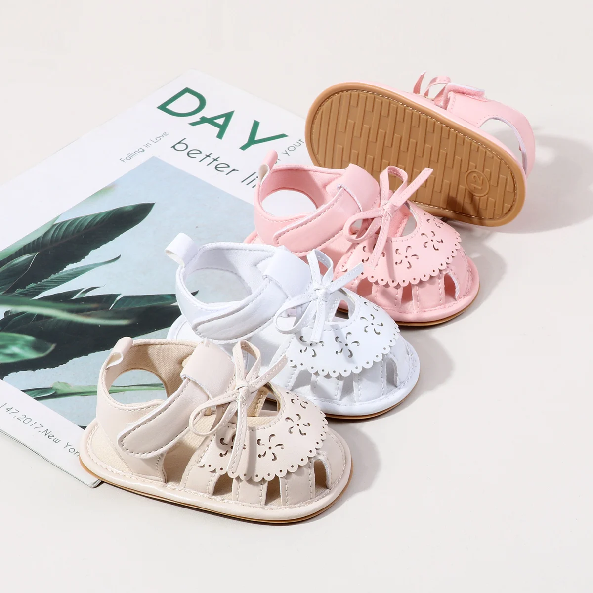 

New Arrival Baby Sandals Solid Color Hollow Out Floral Infant Shoes 0-1 Year Old Rubber Sole Non-slip Indoor Pre-walking Shoes