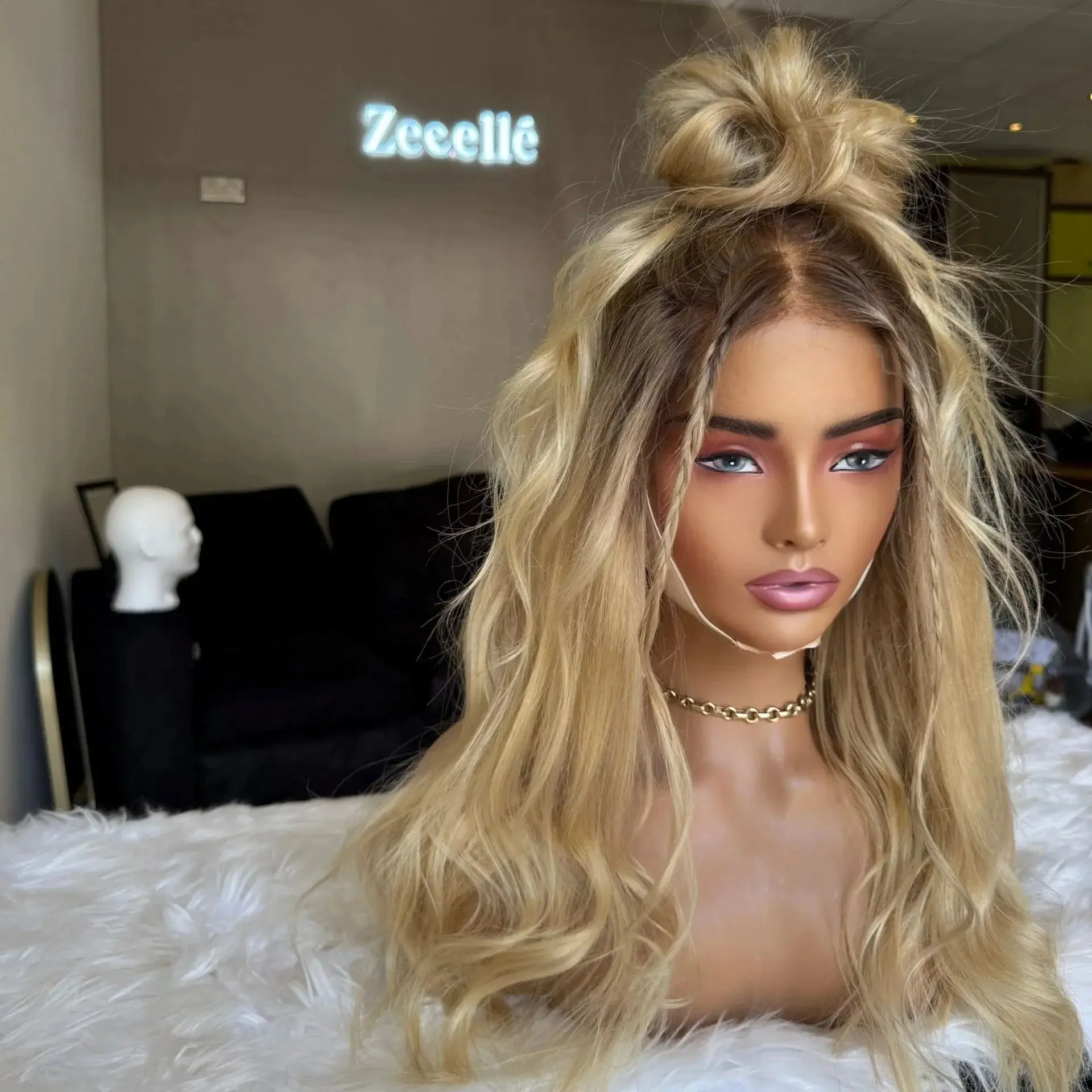 

18 дюймов пепельно-русые корни теней, готовые к ношению бесклеевые парики, синтетические волосы, предварительно выщипанные волосы, 180% парики высокой плотности, женские