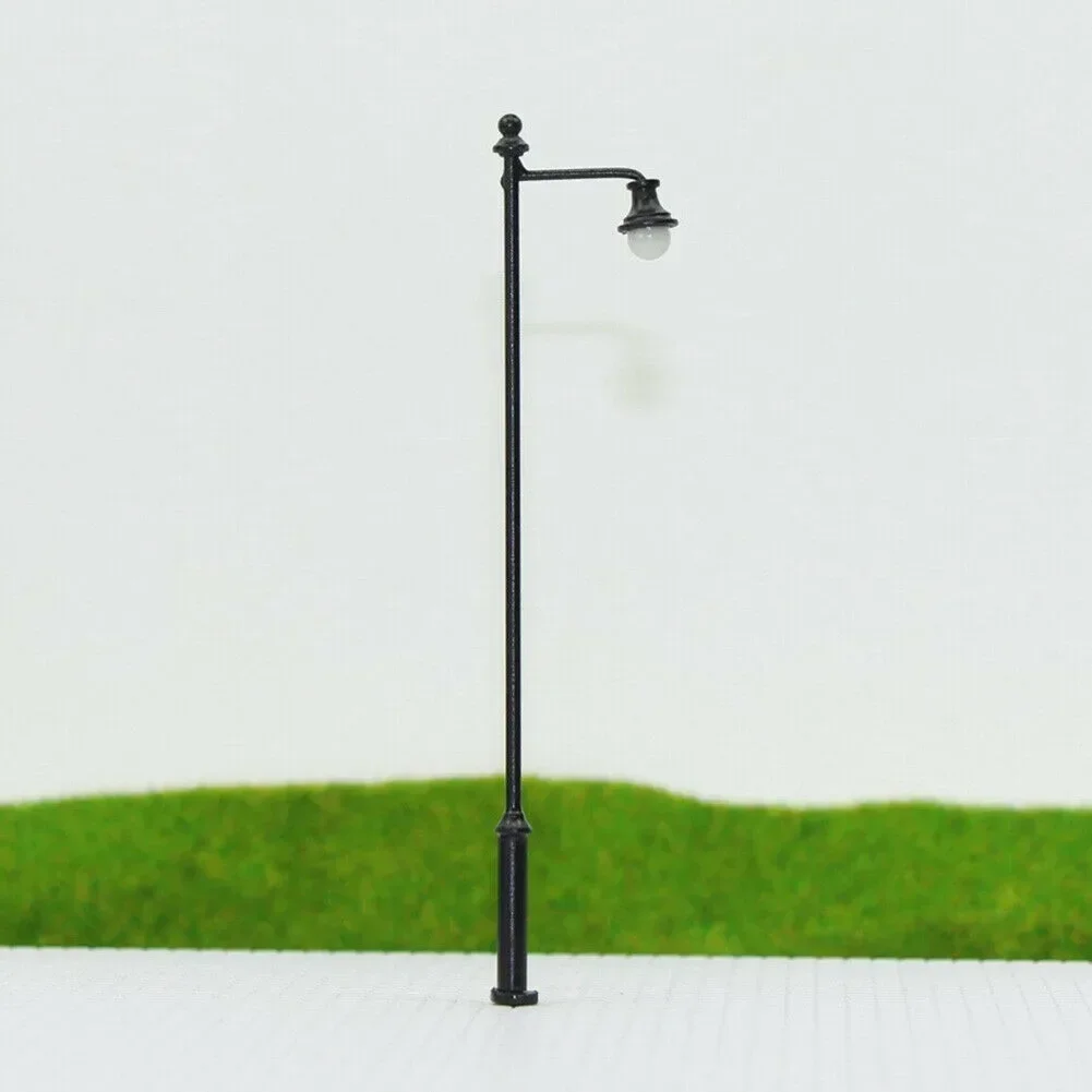 5Pcs Warm White Model Street Lights Layout Lamppost Railway Train Garden Playground Scenery LED Lamps Lighting 1:87 HO Scale LED