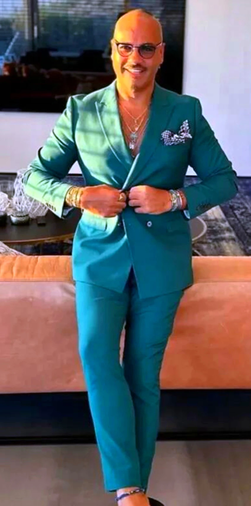 

2 Piece Wedding Suits for Men Peak Lapel Groom Tuxedos Business Costume Homme Prom Party Suits Double Breasted Blazer+Pants