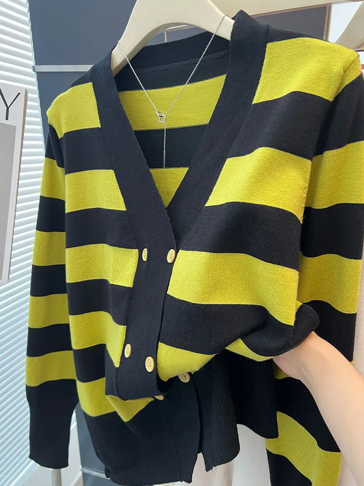 

Korean Design Wide Stripe Knitwear Long Sve Women's Faionable Color Blo Beautiful Top Commute Sle Loose Fit Button up