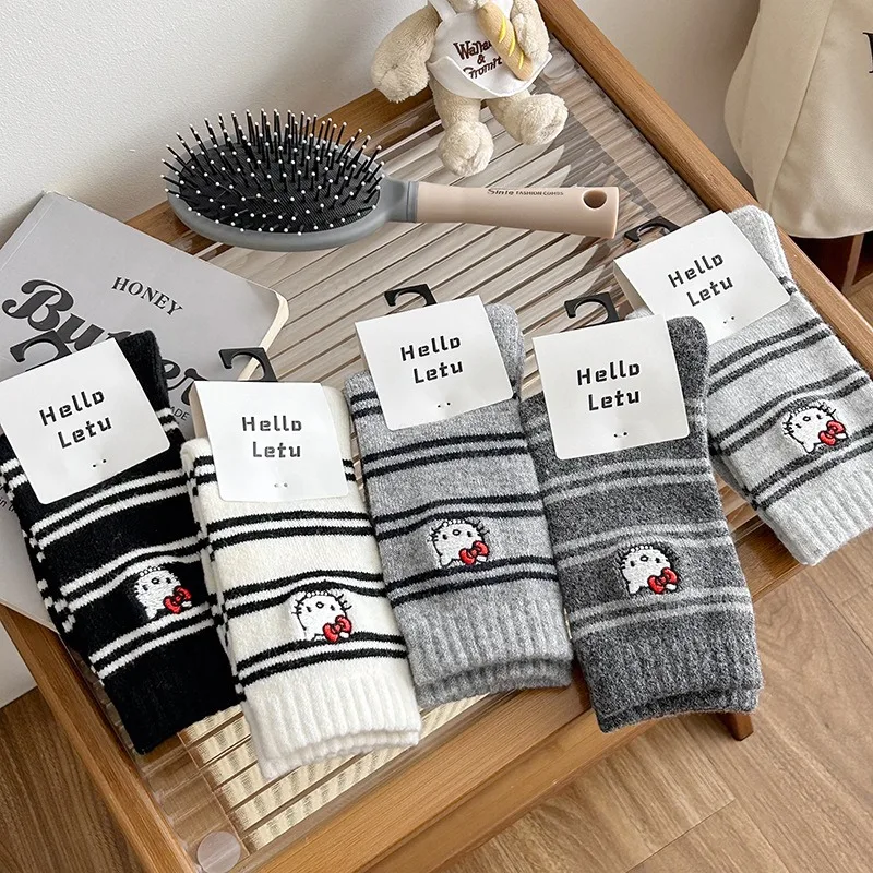 

Cute Hello Kitty Autumn/Winter Woolen Socks Children's Embroidered Striped Warm Middle Socks (starting From Two Pairs)