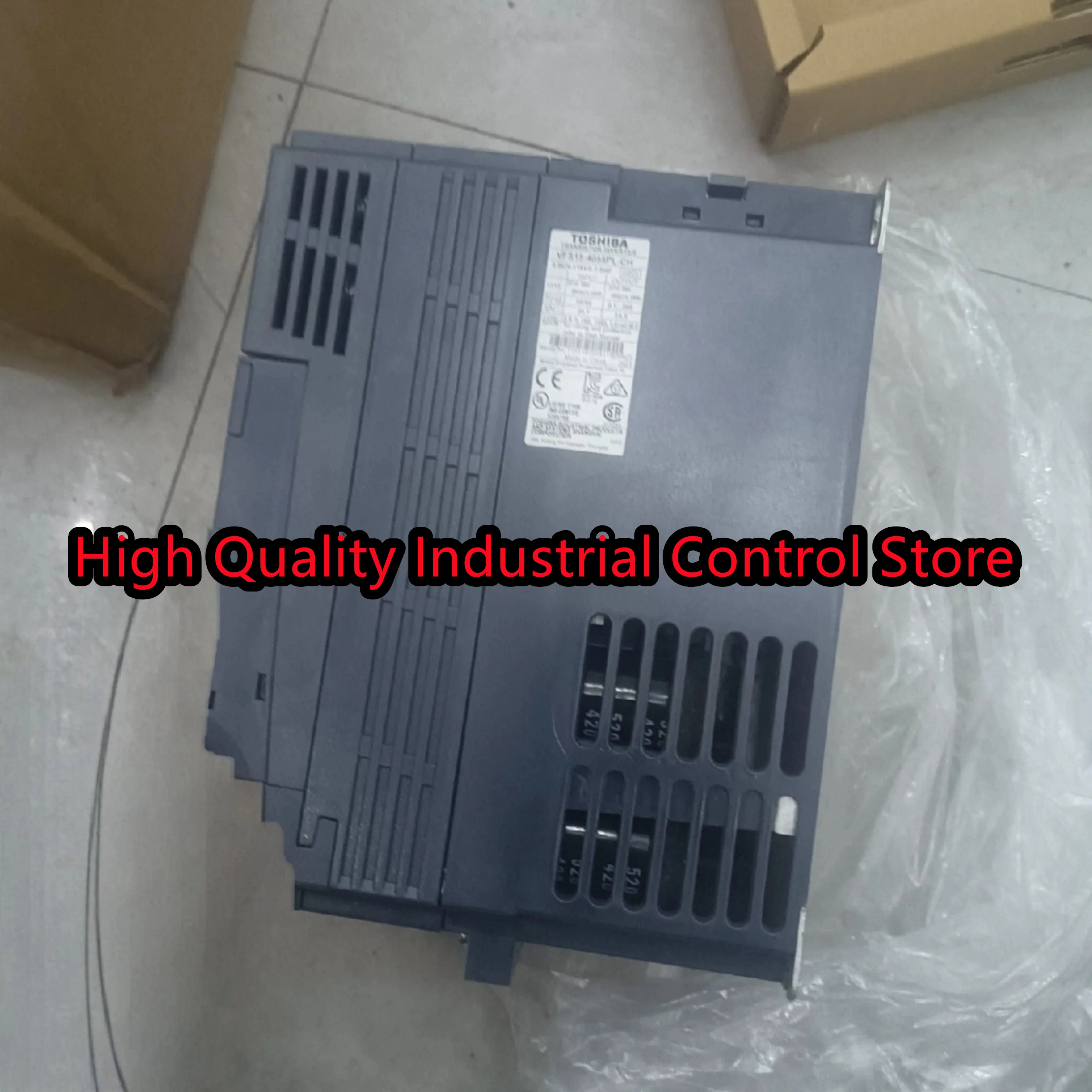VFS15-4055PL-CH VFS15-4075PL-CH Convertidor de frecuencia nuevo original
