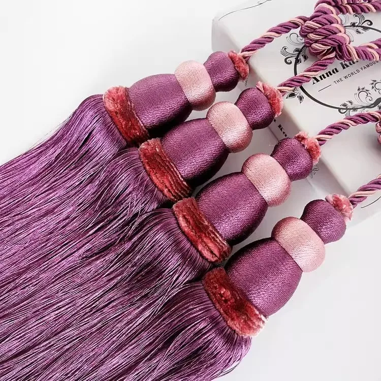 4 balls, 1 pair of European style lace curtain hooks, ball ties, tassel balls, simple modern zip ties, hooks, and tying ropes