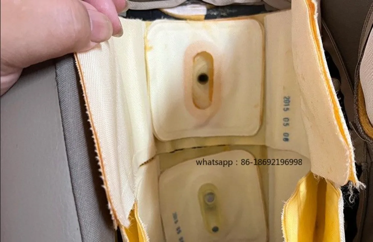 

Аксессуары для массажного кресла RT-8302: подушки для ног, подушки для пяток, двойной слой