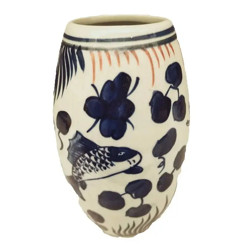

China Old Porcelain Vase Blue And White Glazed with Red Fish Algae Pattern Traditional Decorative Artwork for Home collection