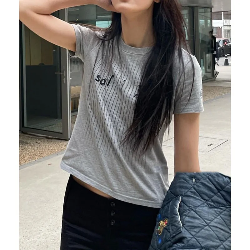 American Sle Vertical Stripes ort Sve T-Shirt Damen Sommer Neues kleines Design Süßes und würziges Ort Top Baumwolle Rundhalsausschnitt...