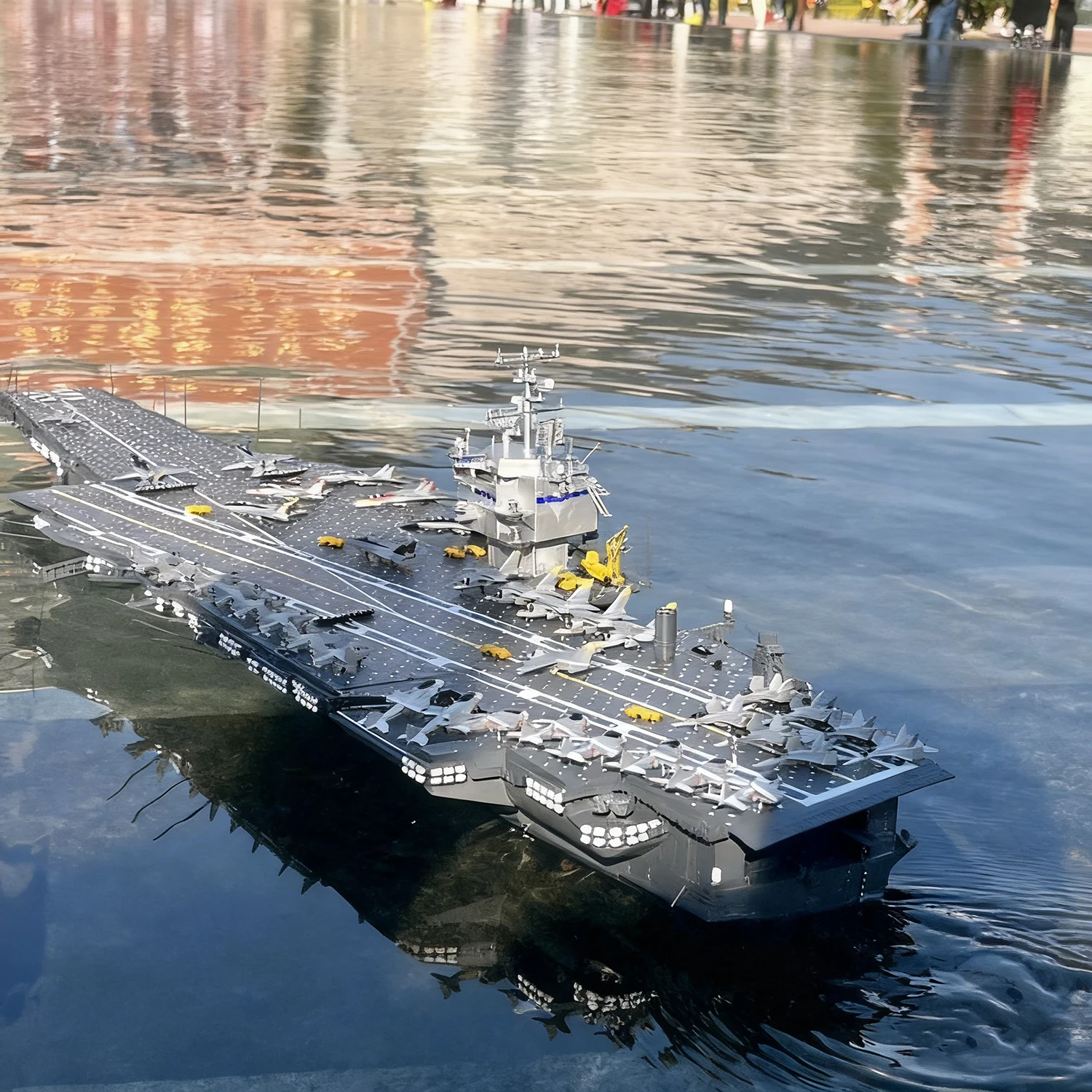 1/350 ラジコン空母 101cm RTR 金属製