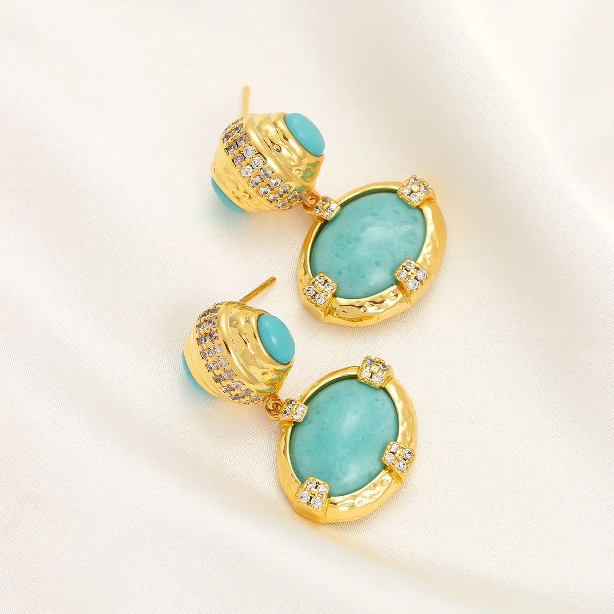 Turquoise Temperament Retro Niche High-grade Sense Light Luxury Earrings