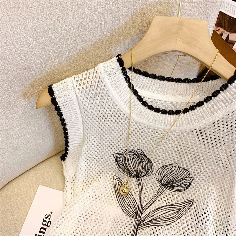 Summer Knitting Hollow Tank Tops Women Camisole Korean Fashion Flowers Luxury Designer Sleeveless Top Slim Fit Women Clothes