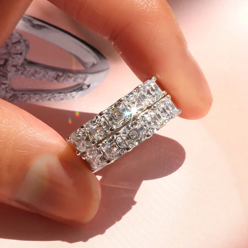 Huitan Mode Vertraglich Halb Platz CZ Ringe für Hochzeit Silber Farbe Temperament Finger Ringe Party Erklärung Schmuck