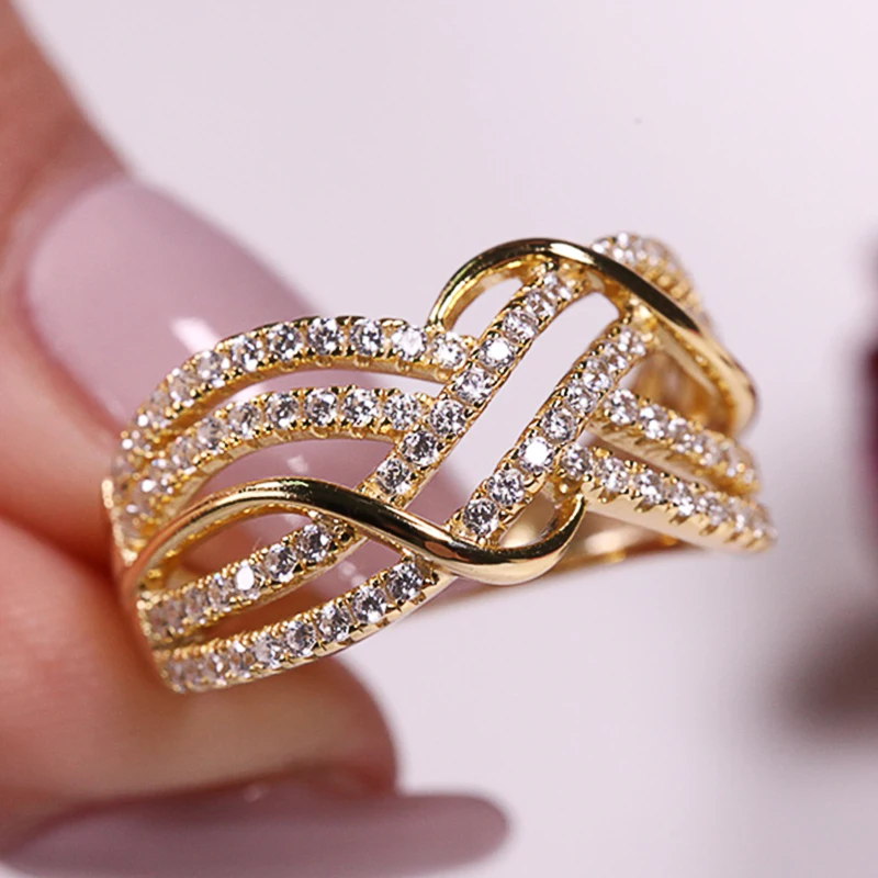 Huitan Hot Trendy Cross Rings Women Wedding Bands Accessories with Dazzling CZ Twist Modern Fashion Female Jewelry Drop Shipping