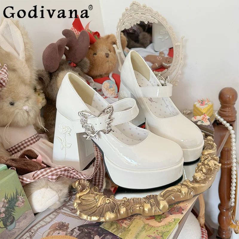 

Japanese Original Sweet and Cool Girl High Heels Round Head Thick Heel Butterfly Rose One-word Buckle Mary Jane Single Shoes