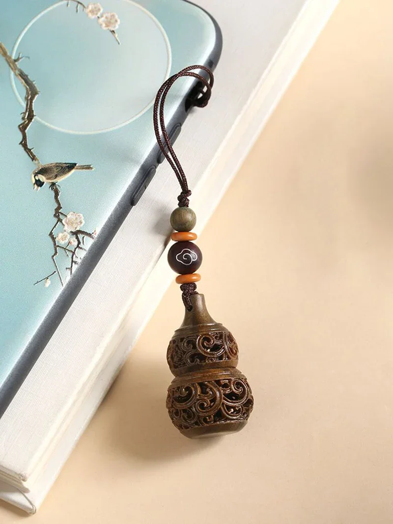 Green Sandalwood Hollow Gourd Car Key Chain Pendant Men's Female Dragon Year Carry-on Ornaments Sachet Beautiful Niche Charms