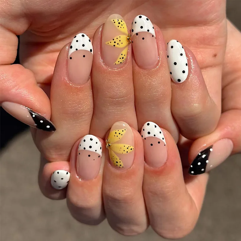 

Wearing Nail Nails High-end Sense French Polo Dot Contrast Color Bow Nail Wearing Nails Removable Fake Nails