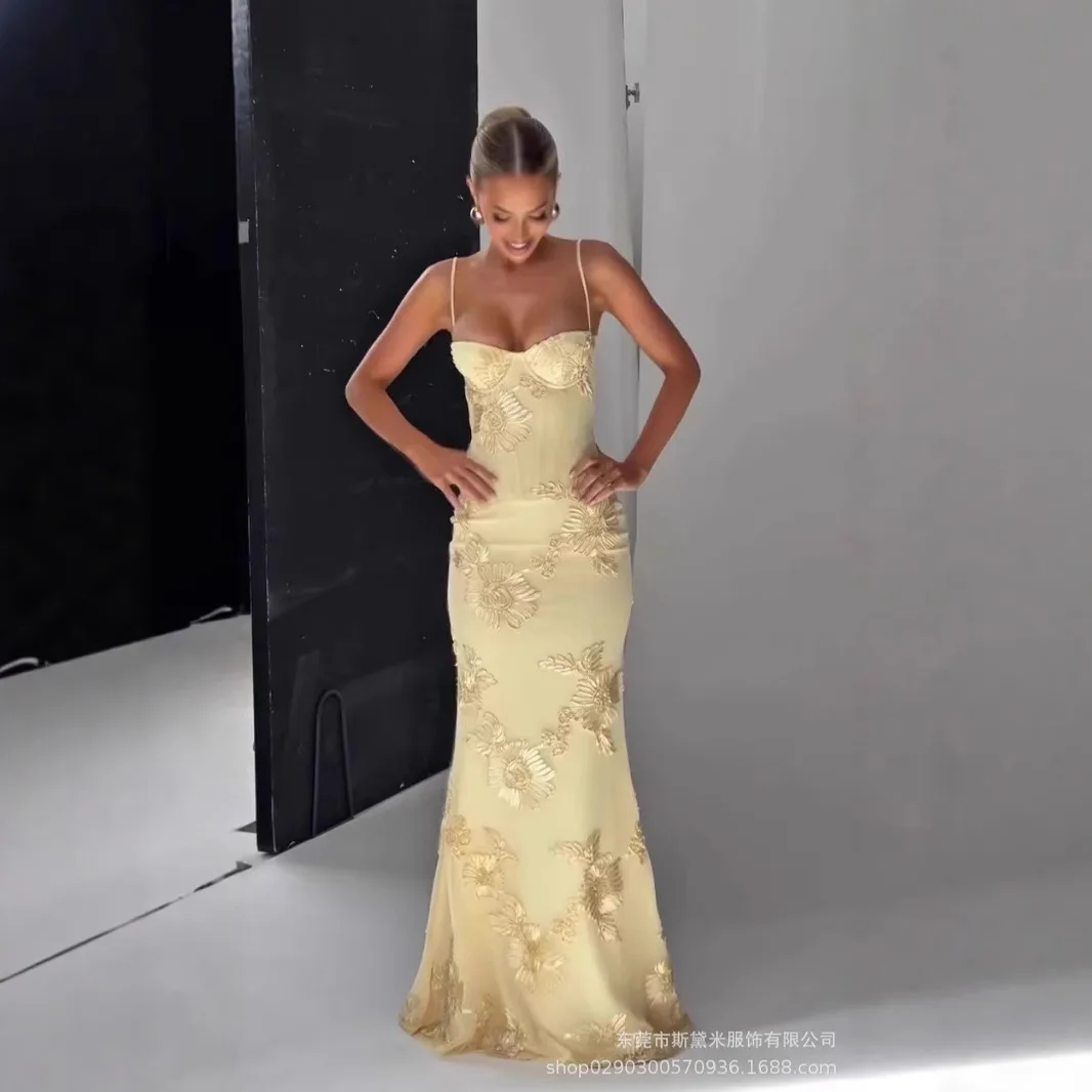 Robe longue en queue de poisson brodée de fleurs tridimensionnelles, haut tubulaire de tempérament, 2025