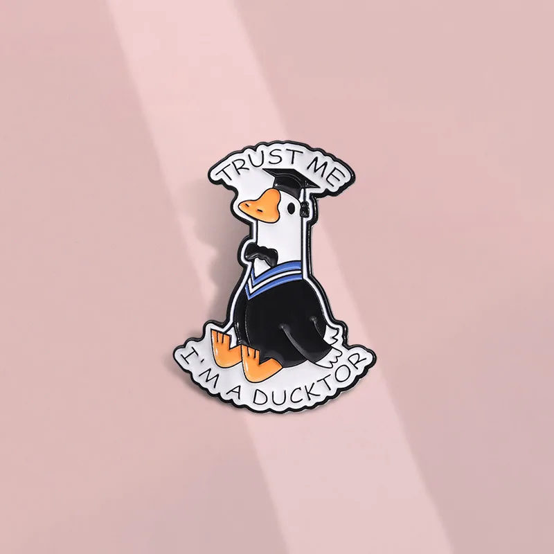 TRUST ME I'M A DUCKTOR Enamel Pins Creative Cartoon Animal Duck Brooches Lapel Badge Decor Jewelry Gift for Friends Wholesale