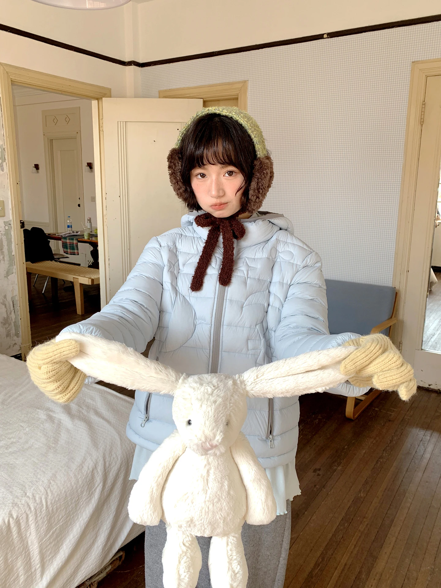 

Warm Short down Jacket Women's Style Sweet Design Hooded Nylon Fabric 90% down Filling Bao Rou Coat for Commuting in Winter