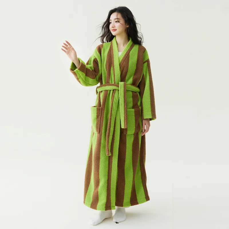 robe B