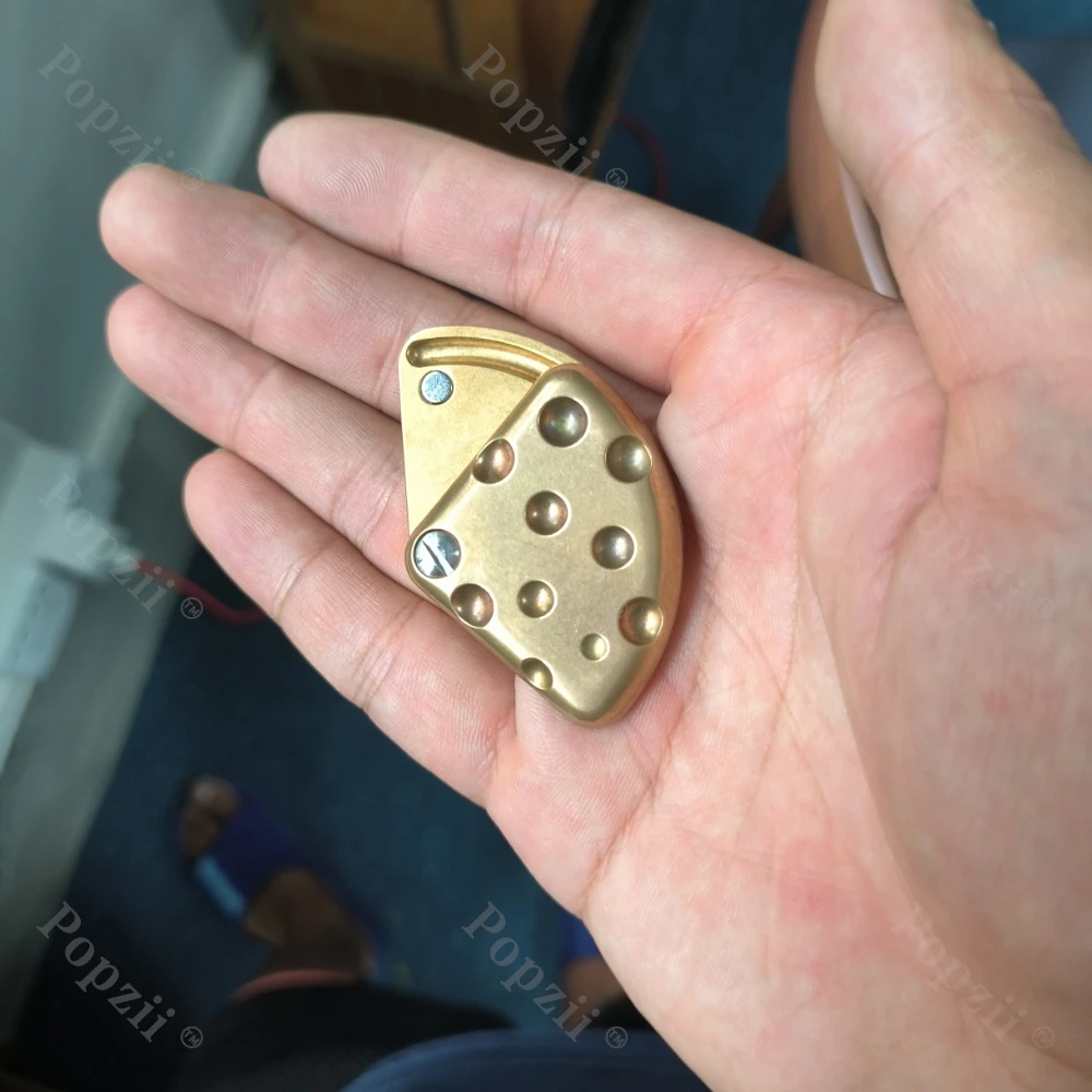 LEYANG Formaggio Ottone Magnetico Spinta Laterale Cursore Giocattoli Antistress MINI Moneta A Scatto Ufficio Gadget Antistress Ansia Giocattoli
