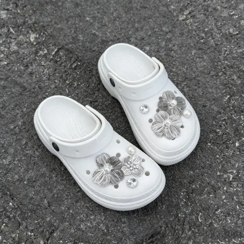 Luxuriöse Metall-Blumen-Clogs-Accessoires Sommer 2026 DIY Perlen Designer Schuh-Charms Set Französische Retro Damenschuh-Dekorationen – Detail 7