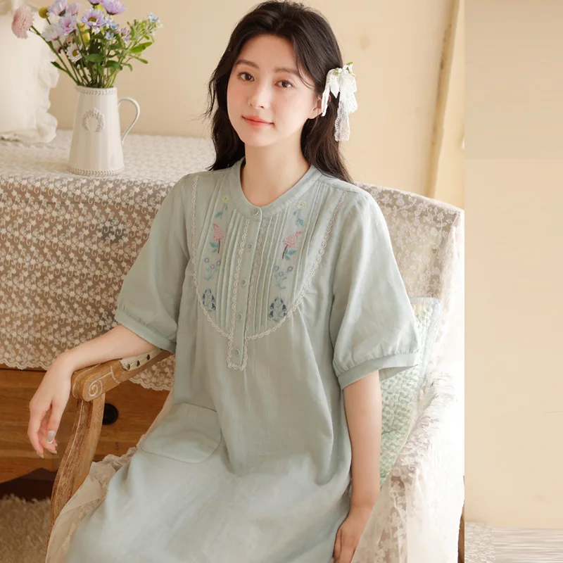 Vintage Embroidery Cotton Women\'s Nightgowns Half Sleeve Plus Size Loose Sleepwear Elegant  Summer Dress