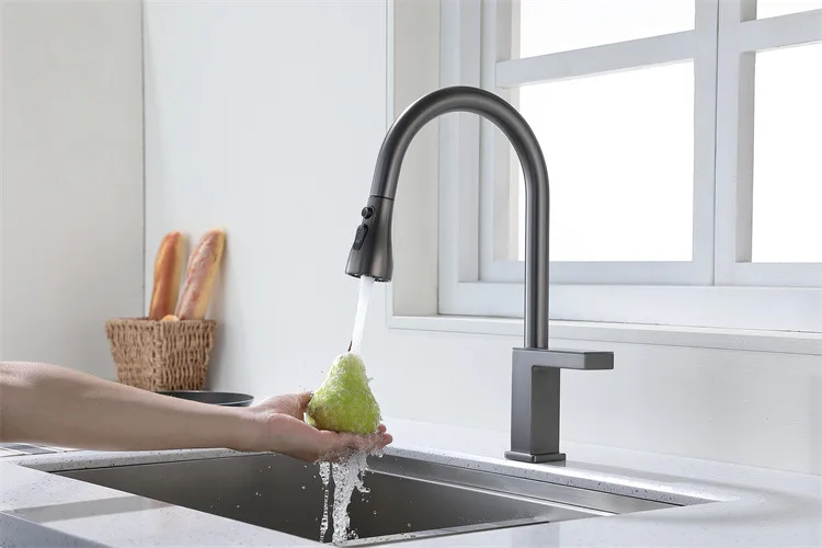 풀아웃 수도꼭지 유도 디지털 디스플레이 세면대 수도꼭지는 주방 설거지에 사용됩니다