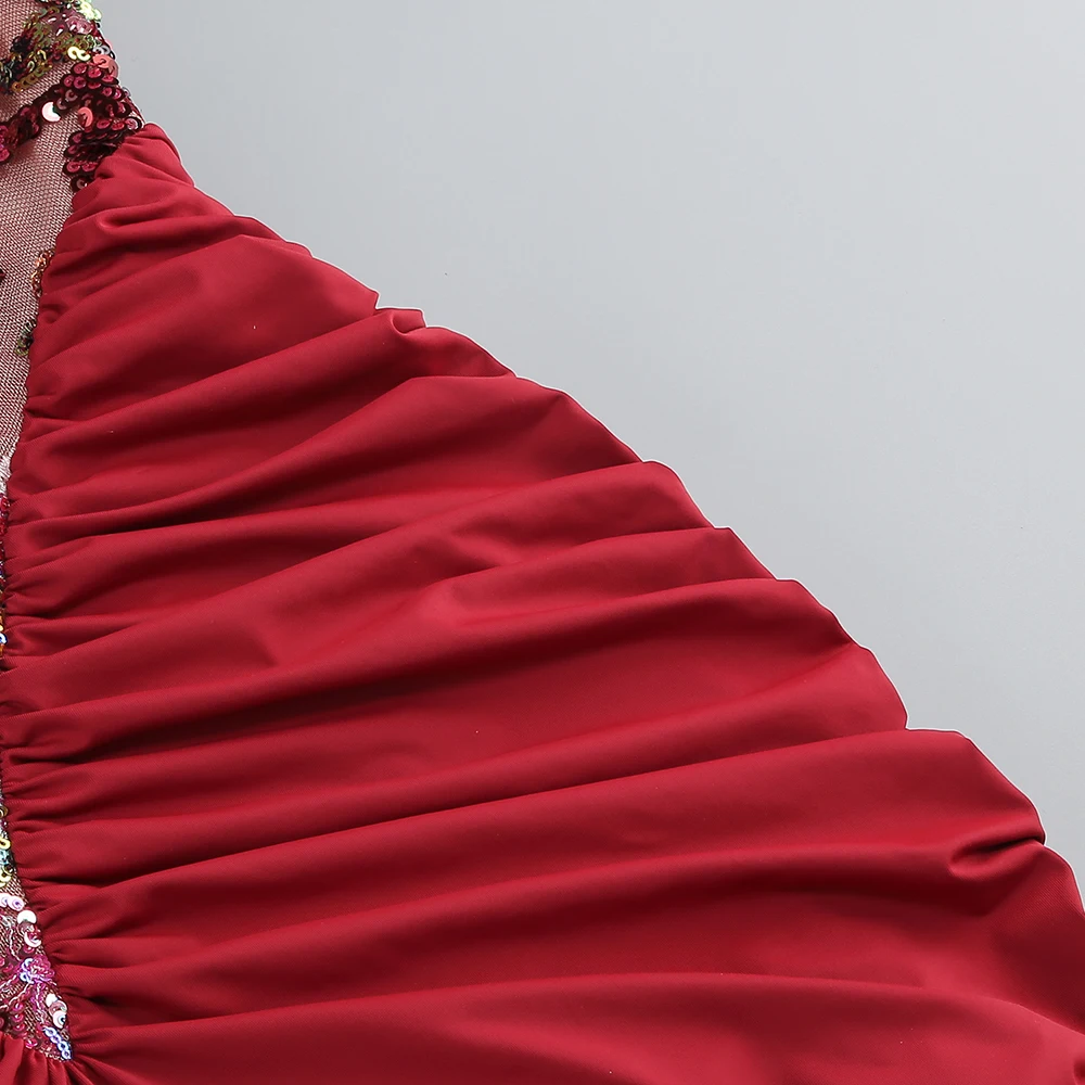 فستان ضيق مثير برقبة عالية مزين بالزهور الحمراء مع تفاصيل مطوية - فستان سهرة بدون أكمام |   ملابس الحفلات الأنيقة