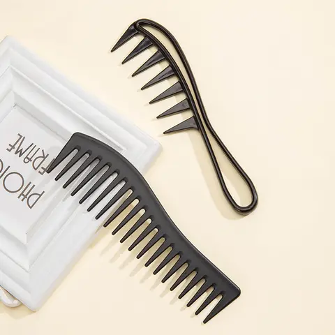 चौड़े दांतों वाली शार्क प्लास्टिक घुंघराले बाल सैलून हेयरड्रेसिंग कंघी तेल सिर पुरुषों की पीठ खोखली कंघी स्टाइलिंग उपकरण नाई सहायक उपकरण 10 best sales बालों की कंघी - №10