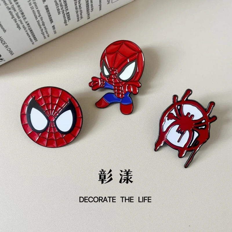 

Товары Marvel «Человек-паук», металлические значки с героями мультфильмов, креативные персонализированные для мужчин и женщин, рюкзак, брелок, брошь, подарок
