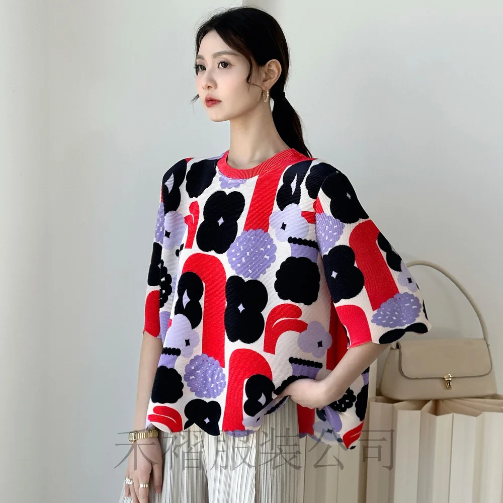 

Geometric Pattern Printed Design Women Top - Short Sleeve Round Neck Loose Large Casual 2026 Summer New Female T-shirt